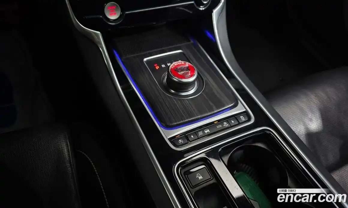 Jaguar XF 2017 3.0 Автомат в Москве № 304950, фото 6