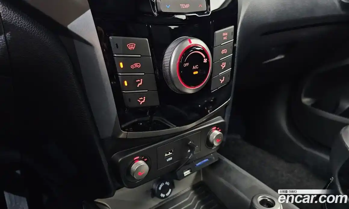 SsangYong TIBOLI 2016 1.6 Автомат в Москве № 31811, фото 2