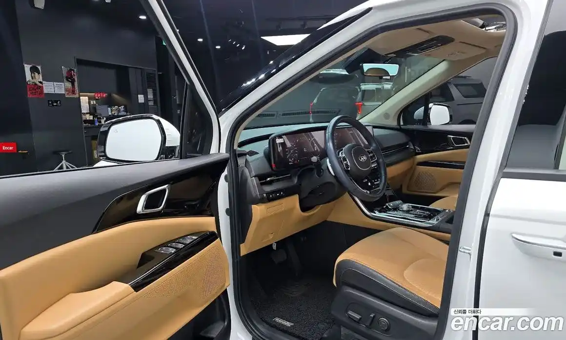 Kia Canival 2021 3.5 Автомат в Москве № 321495, фото 15