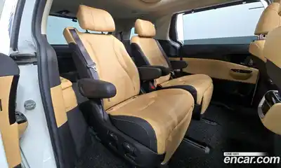 Kia Canival 2021 3.5 Автомат в Москве № 321495, миниатюра 4