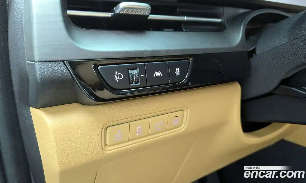 Kia Canival 2021 3.5 Автомат в Москве № 321495, фото 9