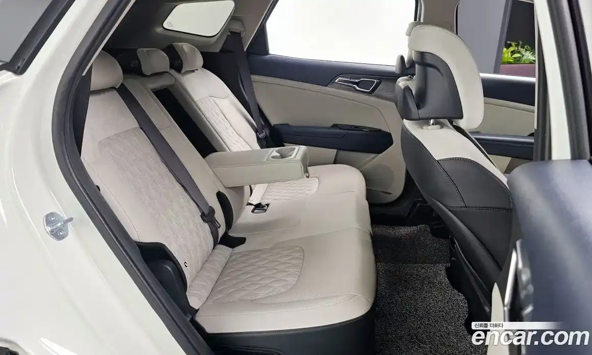 Kia Sportage 2023 1.6 Автомат в Москве № 321958, фото 5