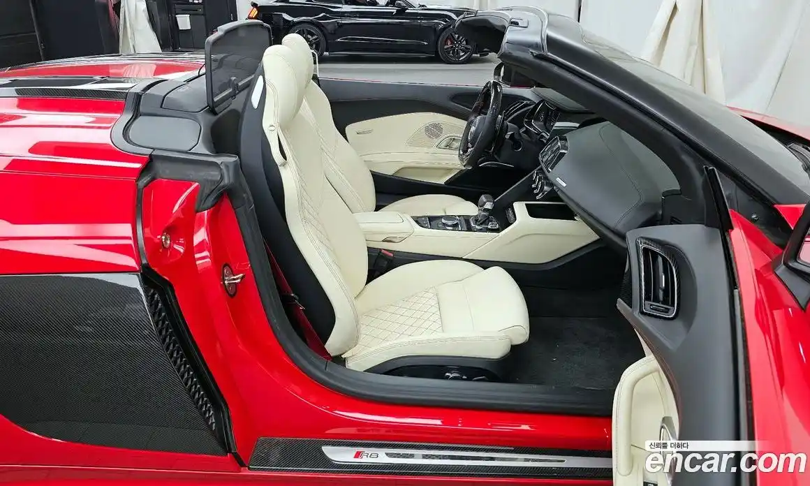 Audi R8 2017 5.2 Автомат в Москве № 325367, фото 3