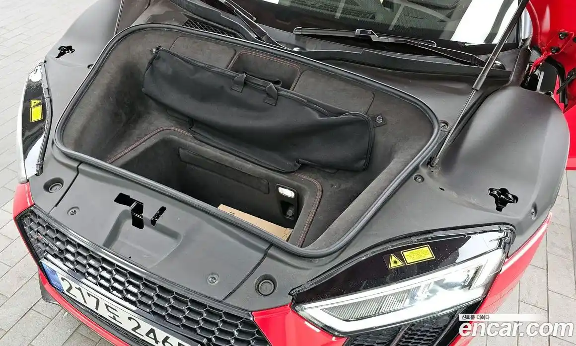 Audi R8 2017 5.2 Автомат в Москве № 325367, фото 6