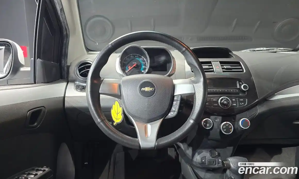 Chevrolet Spark 2014 1.0 Автомат в Москве № 332914, фото 12