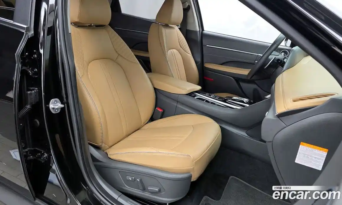 Hyundai Sonata 2023 2.0 Автомат в Москве № 336052, фото 18