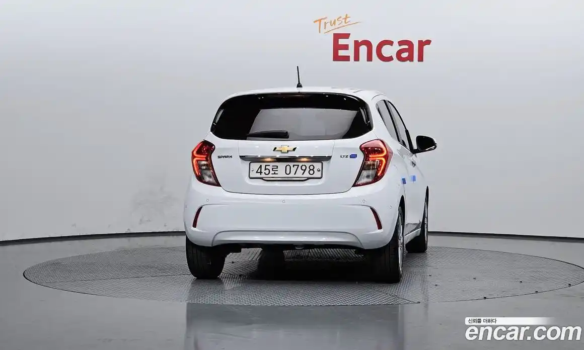 Chevrolet Spark 2016 1.0 Автомат в Москве № 36649, фото 13