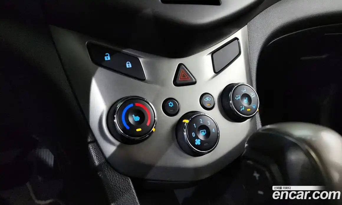 Chevrolet Aveo 2014 1.6 Автомат в Москве № 39878, фото 6