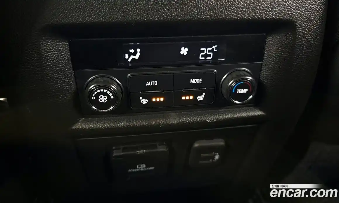 Chevrolet Traverse 2023 3.6 Автомат в Москве № 40077, фото 16