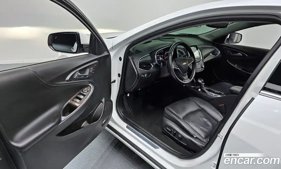 Chevrolet Malibu 2017 2.0 Автомат в Москве № 41871, фото 16