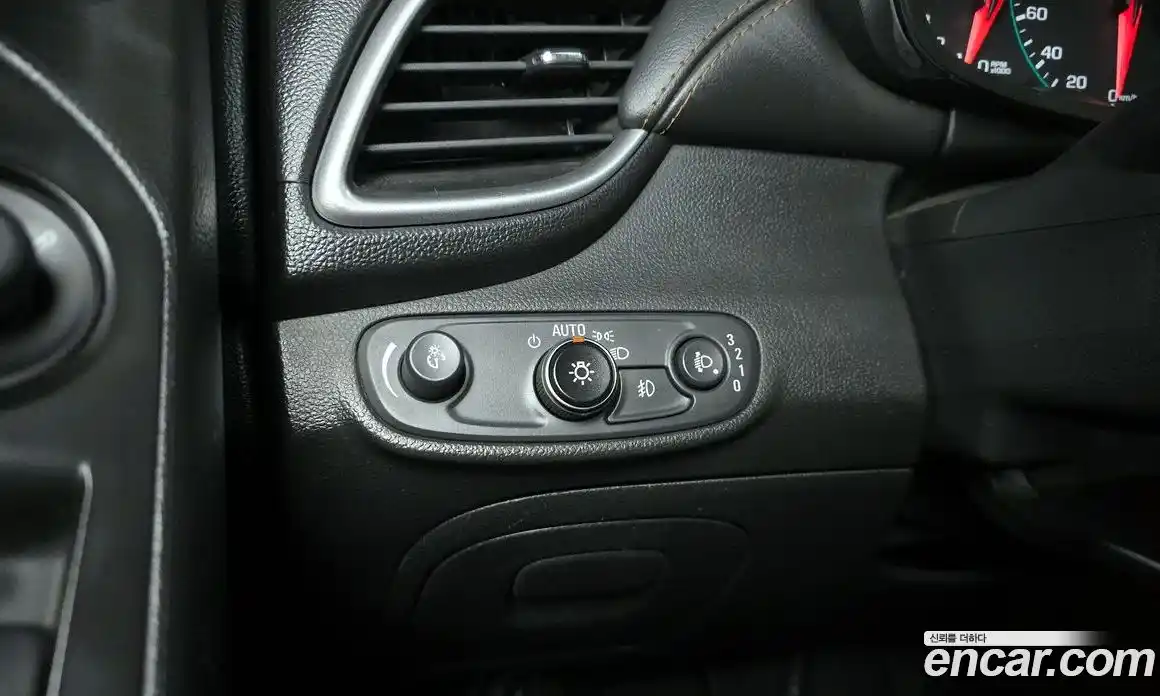 Chevrolet Trax 2020 1.4 Автомат в Москве № 42384, фото 12