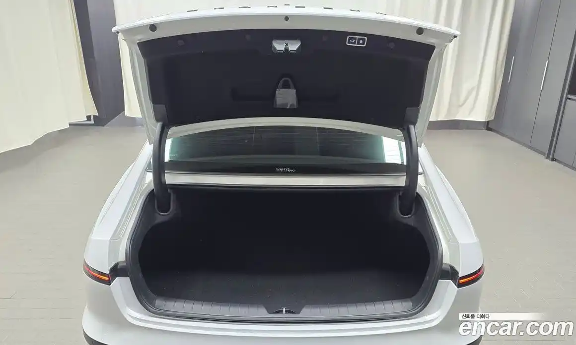 Hyundai Grandeur 2023 1.6 Автомат в Москве № 47598, фото 19