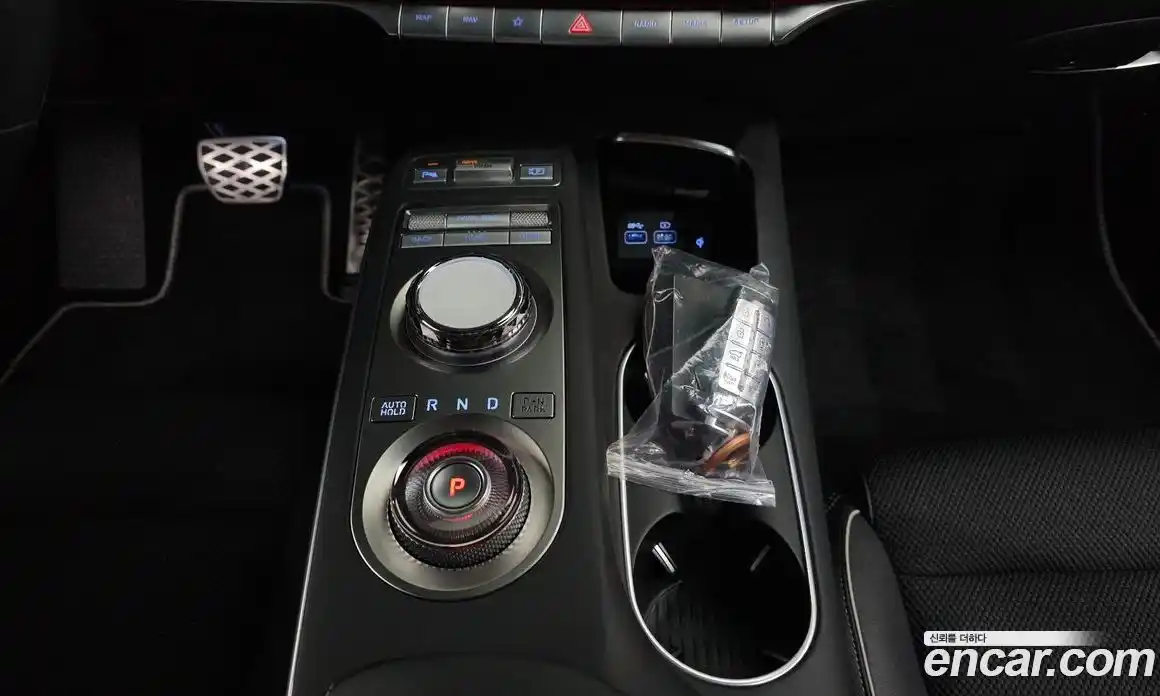 Genesis GV70 2024 2.5 Автомат в Москве № 57028, фото 14