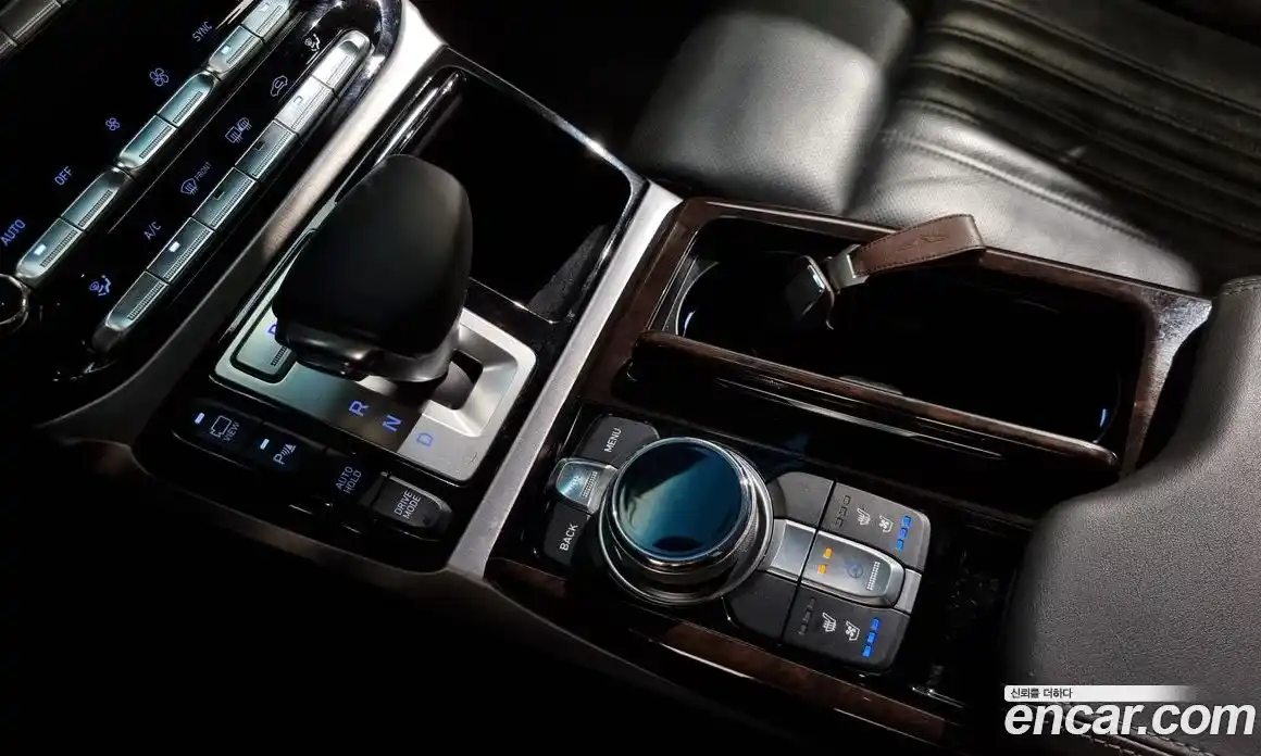 Genesis EQ900 2016 3.8 Автомат в Москве № 57608, фото 20