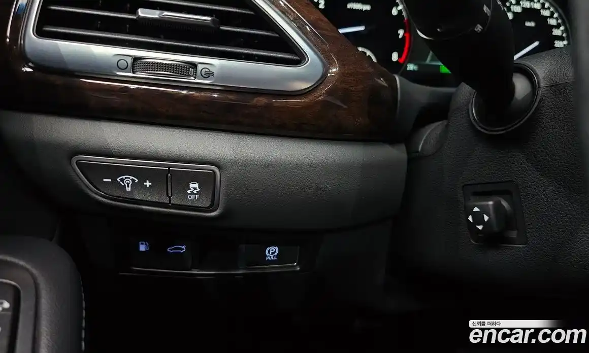 Genesis EQ900 2016 3.3 Автомат в Москве № 59518, фото 12