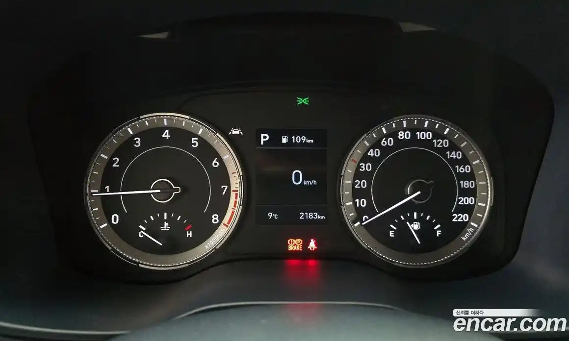 Hyundai Venue 2020 1.6 Автомат в Москве № 6621, фото 17