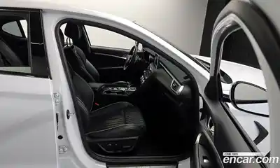 Genesis G70 2018 2.0 Автомат в Москве № 83230, миниатюра 2