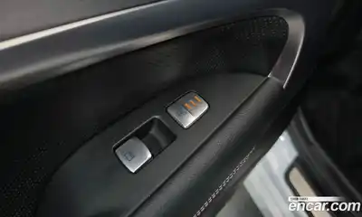 Genesis G70 2018 2.0 Автомат в Москве № 83230, миниатюра 5