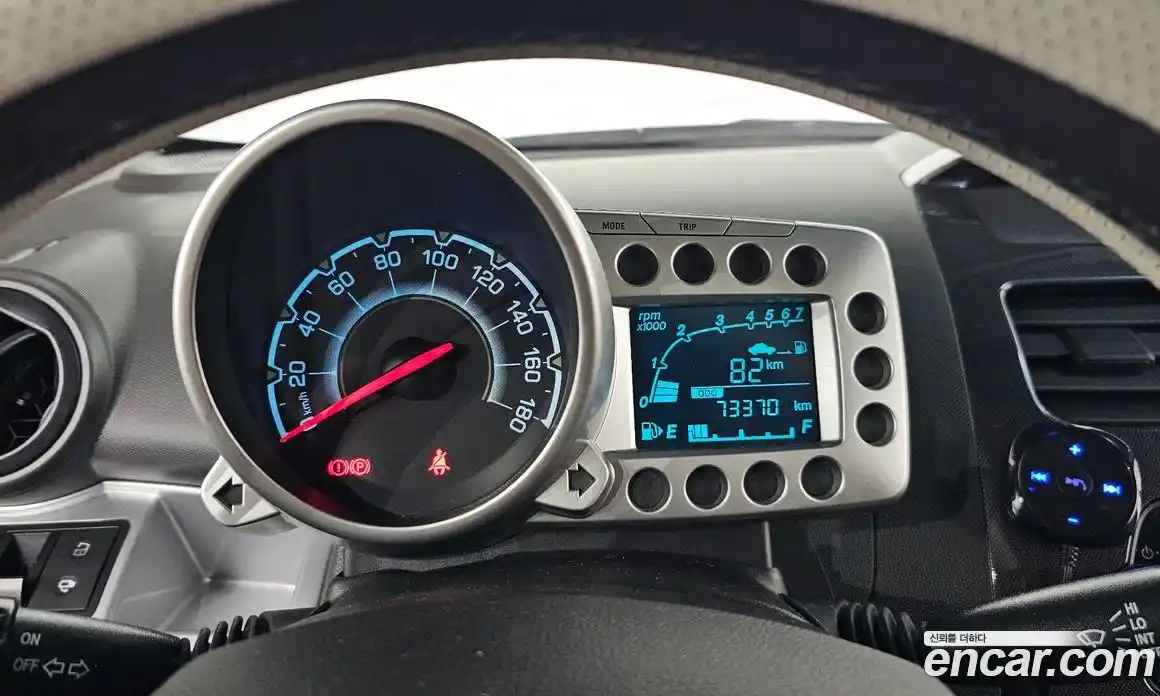 Chevrolet Spark 2013 1.0 Автомат в Москве № 84910, фото 12