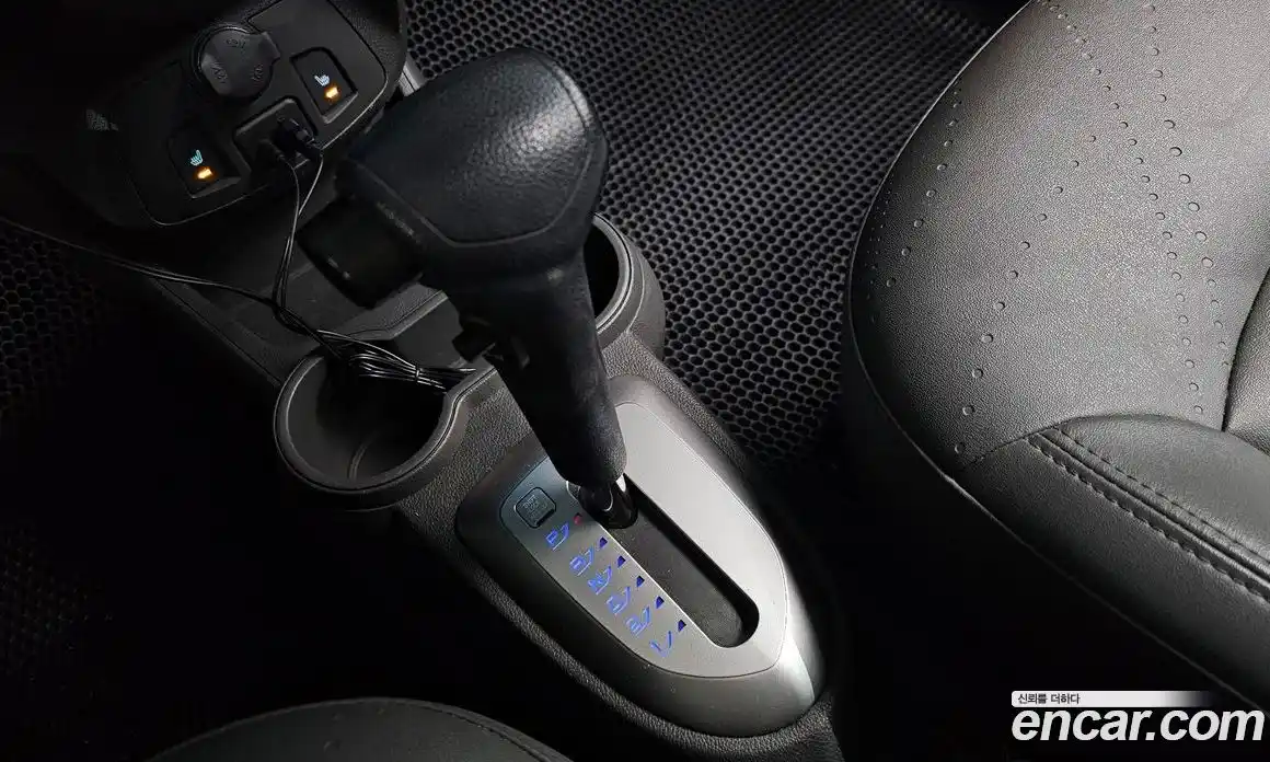 Chevrolet Spark 2013 1.0 Автомат в Москве № 84910, фото 17