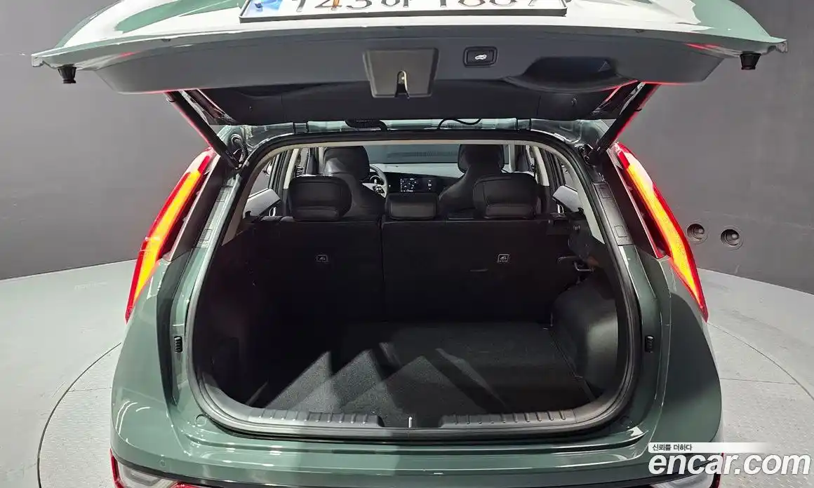 Kia Niro 2023 1.6 Автомат в Москве № 101331, фото 15