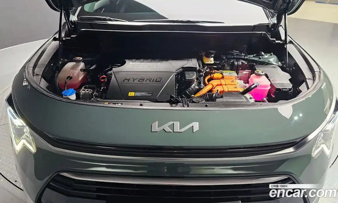 Kia Niro 2023 1.6 Автомат в Москве № 101331, фото 20