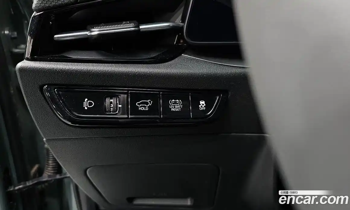 Kia Niro 2023 1.6 Автомат в Москве № 101331, фото 4