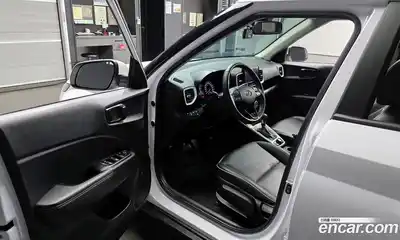 Hyundai Venue 2021 1.6 Автомат в Москве № 10723, миниатюра 2