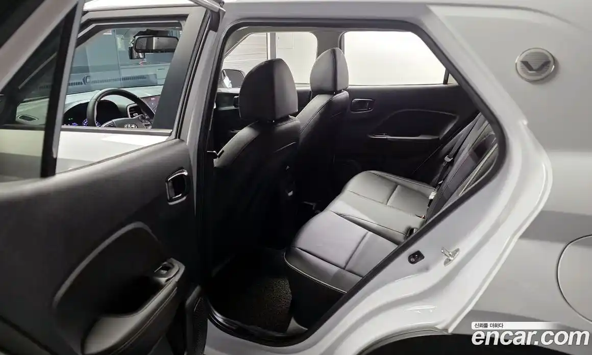 Hyundai Venue 2021 1.6 Автомат в Москве № 10723, фото 3