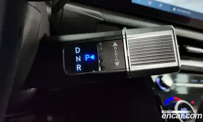 Hyundai Santa Fe 2024 1.6 Автомат в Москве № 110066, миниатюра 8