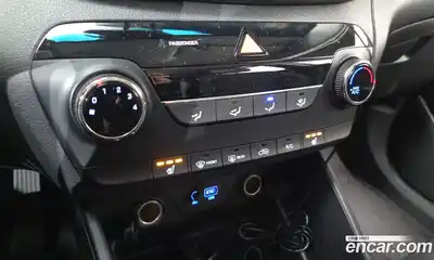 Hyundai Tucson 2016 1.7 Автомат в Москве № 110083, миниатюра 7