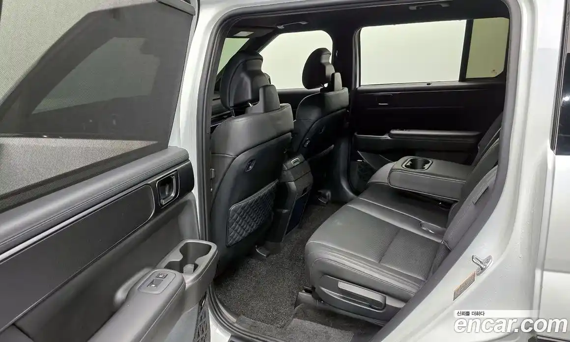 Hyundai Santa Fe 2024 2.5 Автомат в Москве № 110903, фото 3