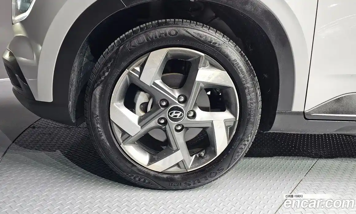 Hyundai Venue 2022 1.6 Автомат в Москве № 110983, фото 11