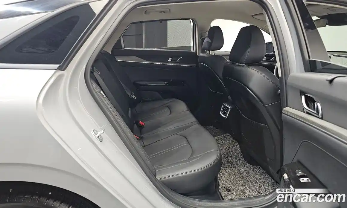 Kia K5 2025 2.0 Автомат в Москве № 114457, фото 15