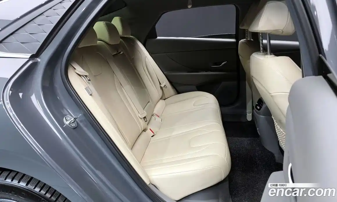 Hyundai Avante 2024 1.6 Автомат в Москве № 115586, фото 3