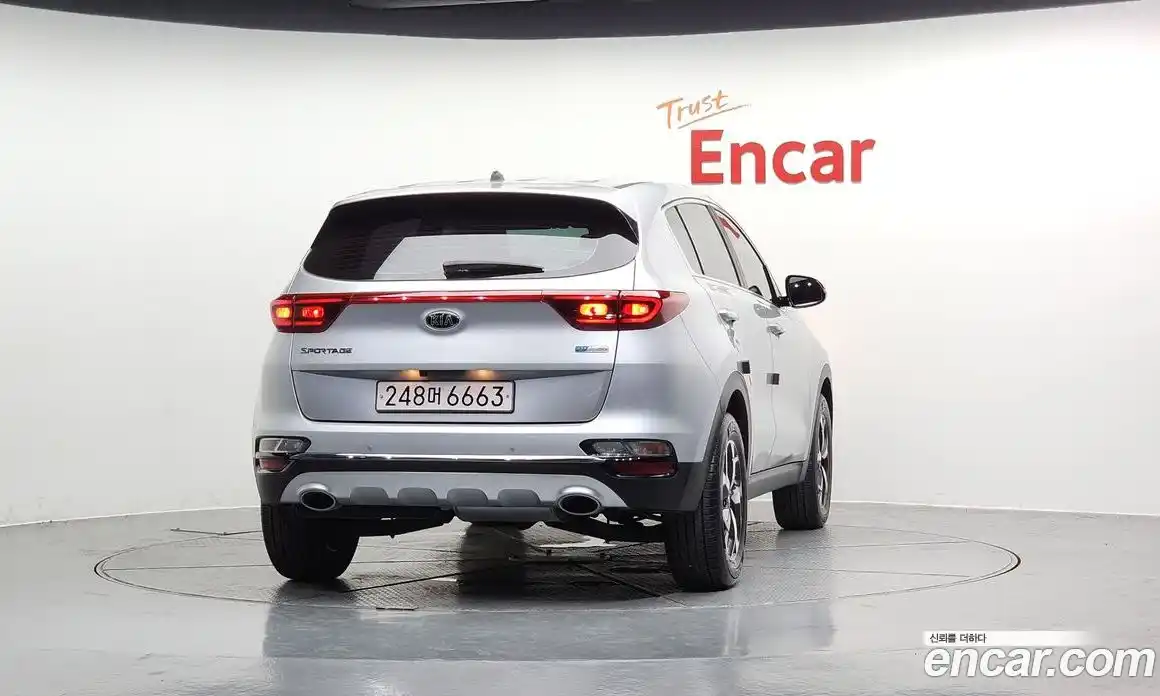 Kia Sportage 2020 2.0 Автомат в Москве № 115665, фото 16