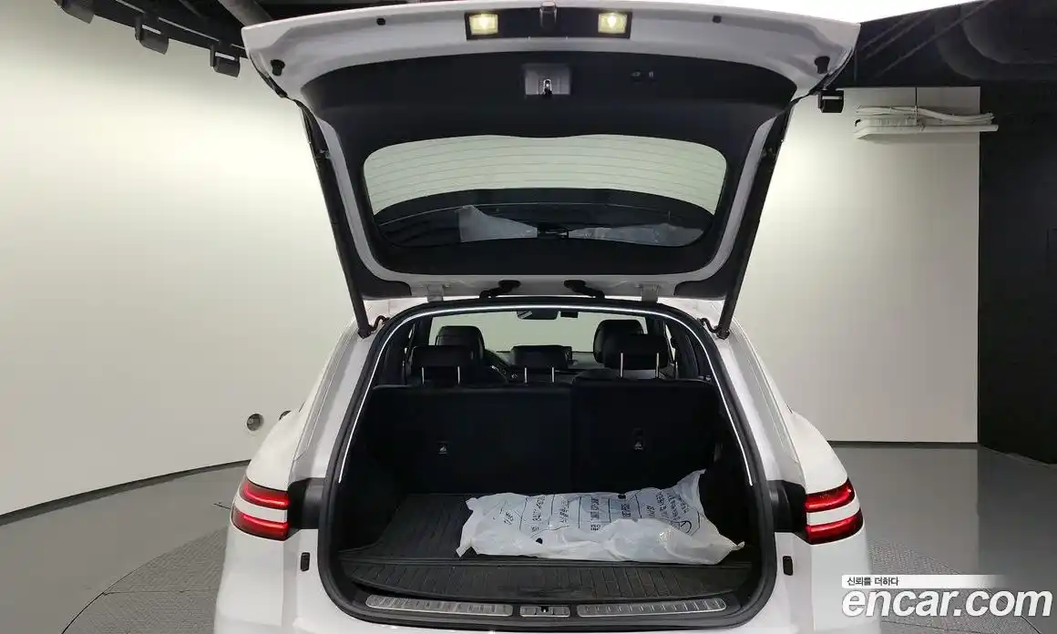 Genesis GV70 2021 2.5 Автомат в Москве № 117703, фото 4