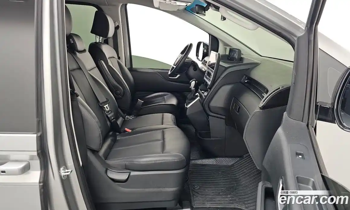 Hyundai Staria 2022 2.2 Автомат в Москве № 119629, фото 20