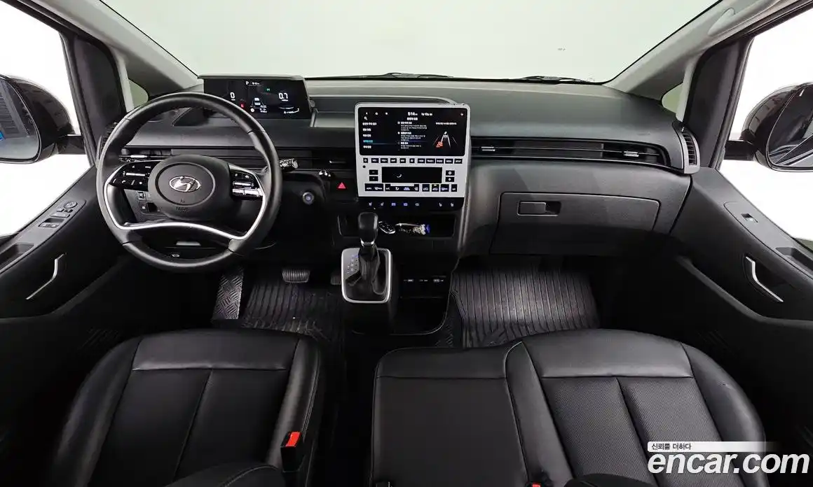 Hyundai Staria 2022 2.2 Автомат в Москве № 119629, фото 3