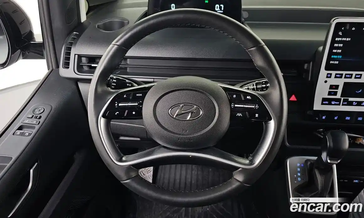 Hyundai Staria 2022 2.2 Автомат в Москве № 119629, фото 6