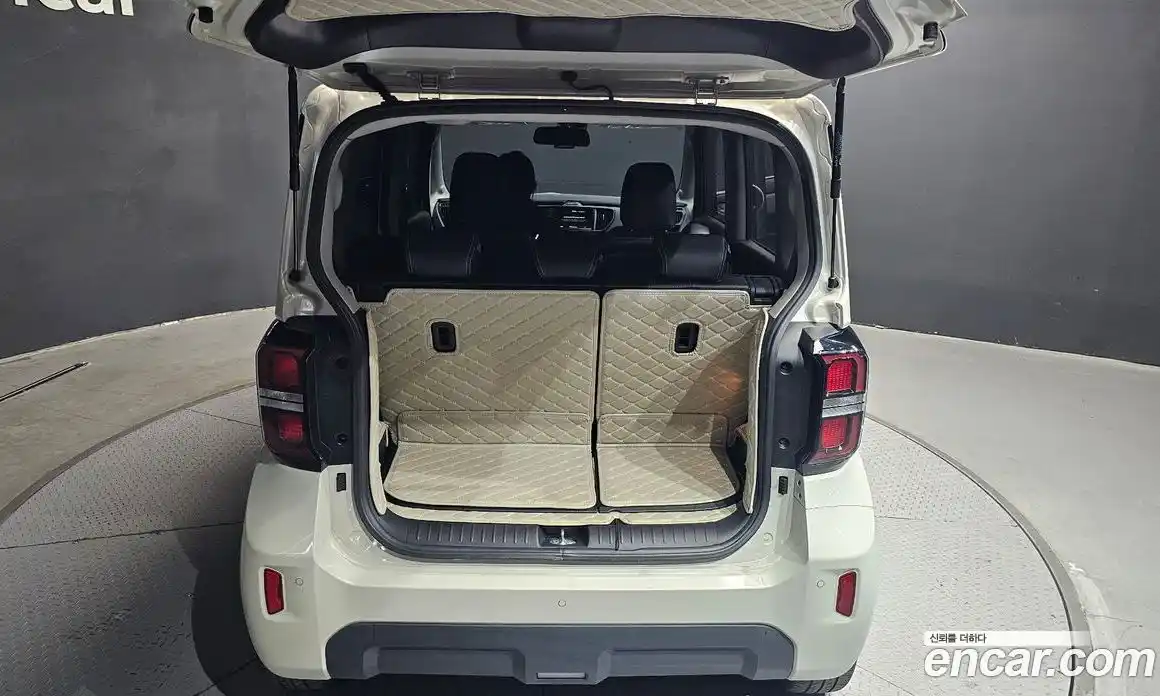 Kia Ray 2023 1.0 Автомат в Москве № 122295, фото 9