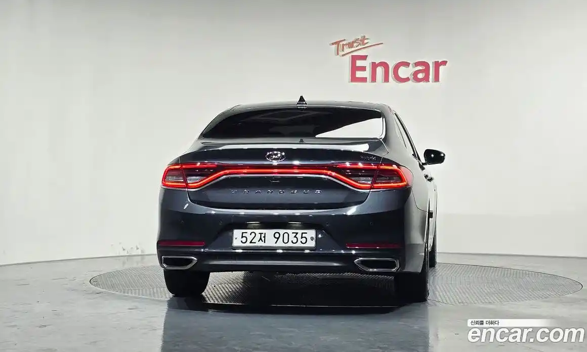 Hyundai Grandeur 2018 2.4 Автомат в Москве № 126063, фото 3