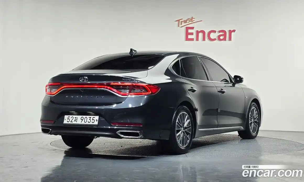 Hyundai Grandeur 2018 2.4 Автомат в Москве № 126063, фото 7