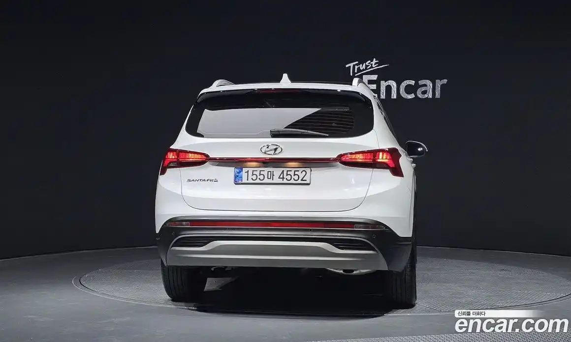 Hyundai Santa Fe 2022 1.6 Автомат в Москве № 126203, фото 17