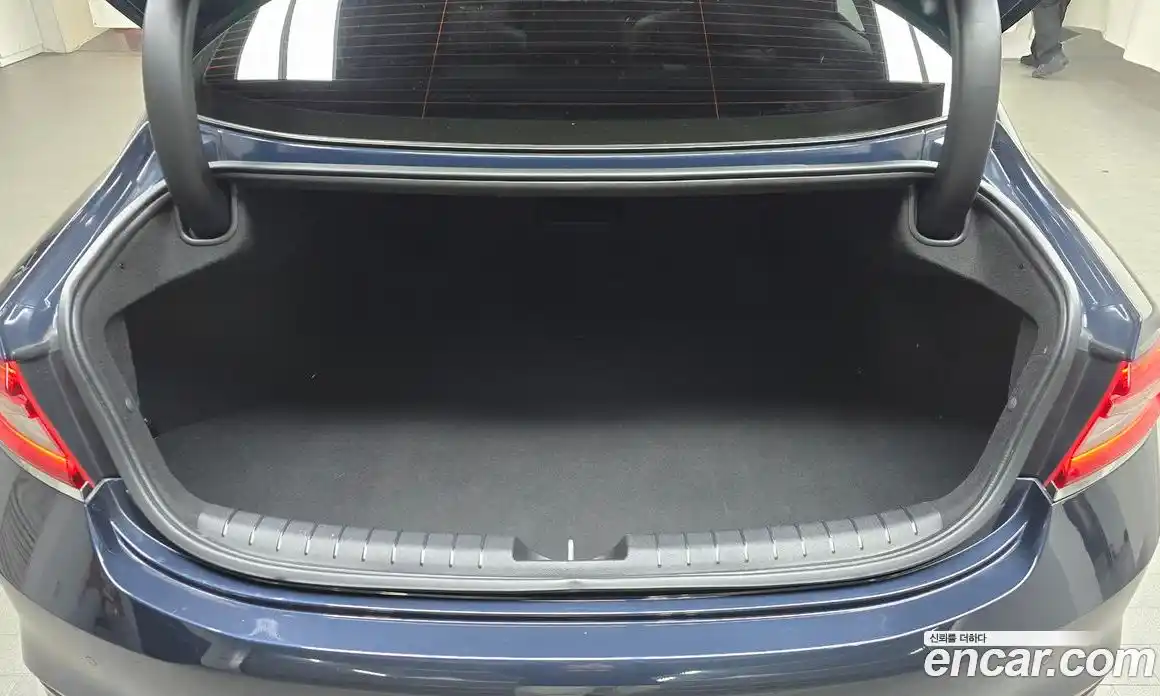 Hyundai Grandeur 2018 2.4 Автомат в Москве № 127470, фото 17