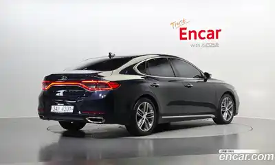 Hyundai Grandeur 2018 2.4 Автомат в Москве № 127470, миниатюра 3