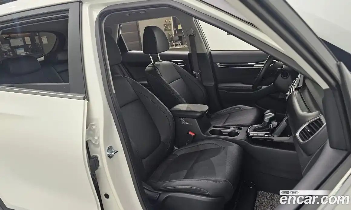 Kia Seltos 2023 1.6 Автомат в Москве № 128122, фото 5