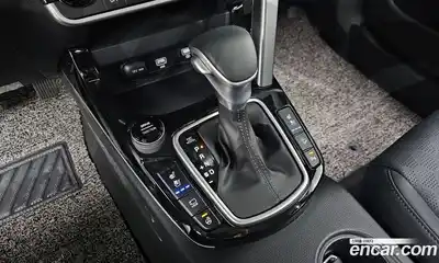 Kia Seltos 2023 1.6 Автомат в Москве № 128122, миниатюра 7