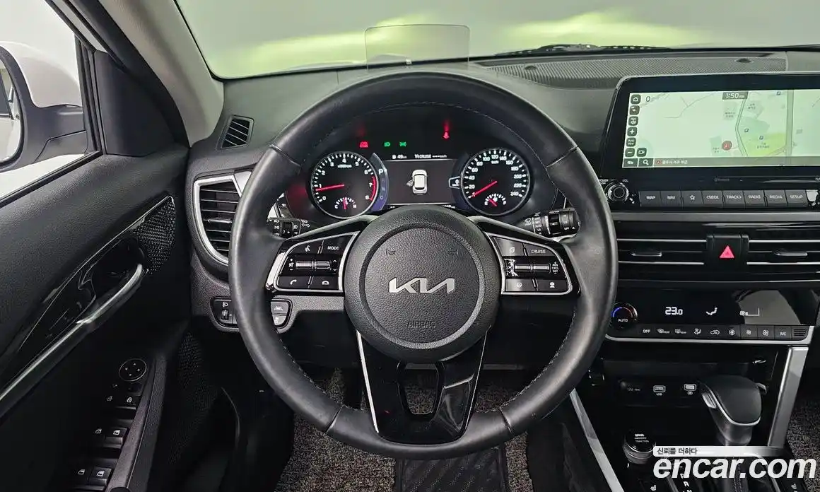 Kia Seltos 2023 1.6 Автомат в Москве № 128122, фото 10