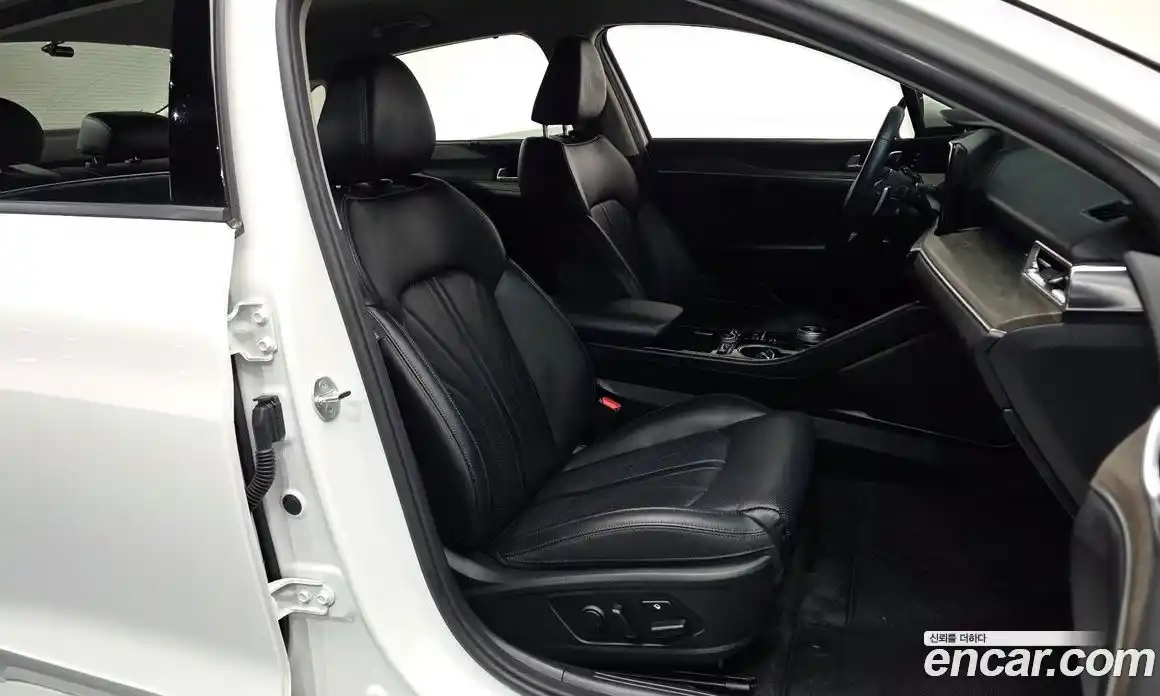 Kia K5 2023 2.0 Автомат в Москве № 131193, фото 8